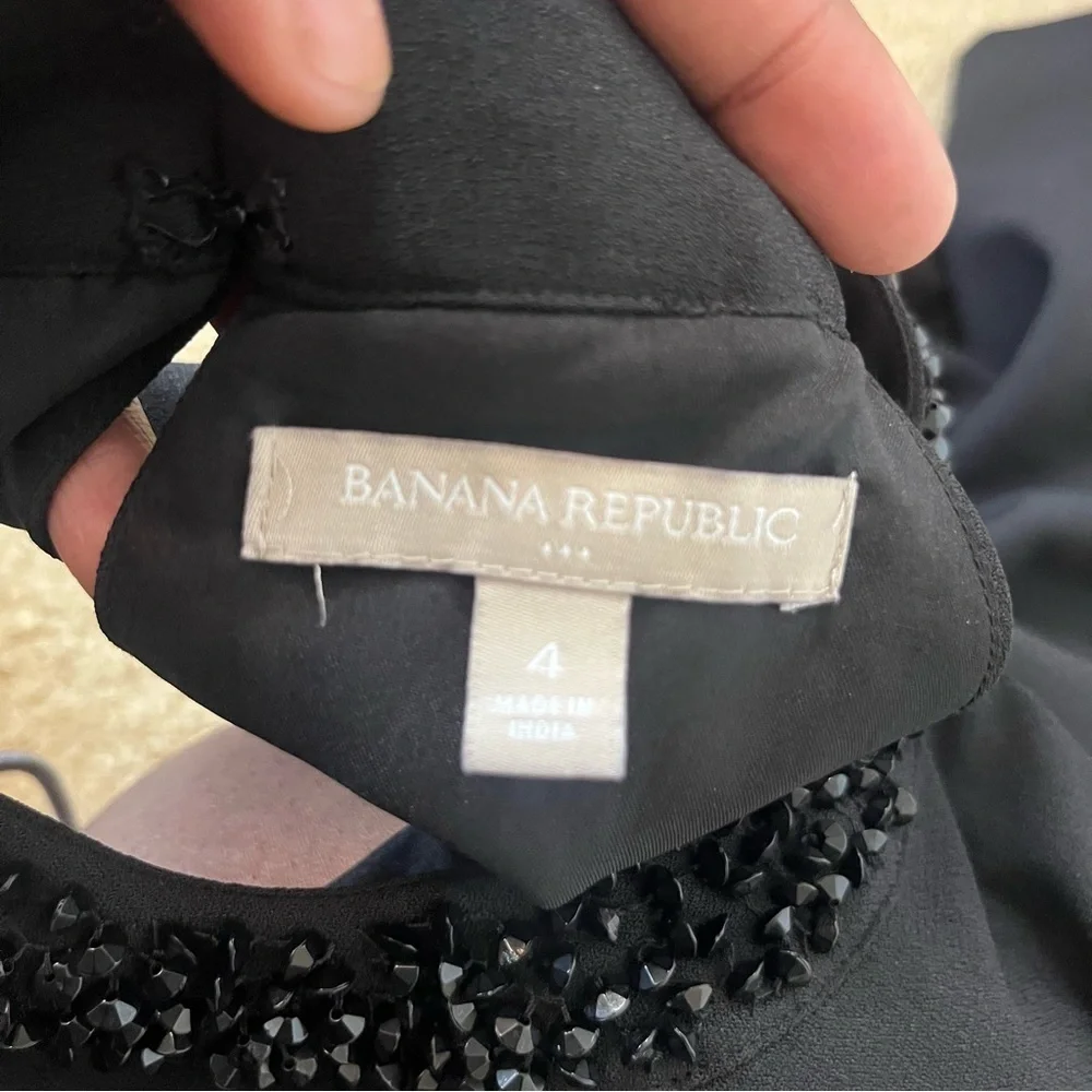 𝅺Banana Republic Embellished Halter Neck Cocktail Dress - Picture 3 of 10